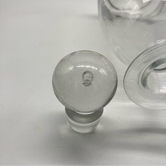 Antique decanter with cap EVC - Picture 7 of 7